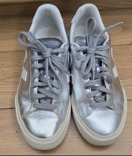 （分類：）位於 。 由 karber123 提交（商品編號 1468176652，圖片 1）。簡介： 。