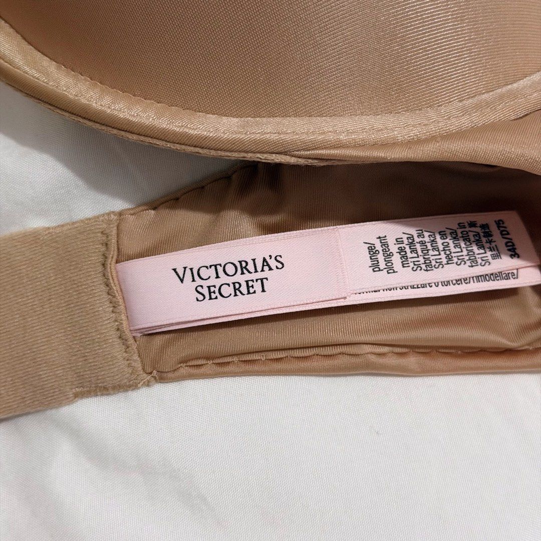 Victoria’s Secret 34D Bombshell Shine SUPER Push Up Bra Beige (Category: Undergarments & Loungewear) located in Makati City. Submitted by Momoring97 (Listing ID 1468117321, Image 3). Description: SUPER PUSH UP BRA 34D Never used With original VS paperbag Original price ₱5k.