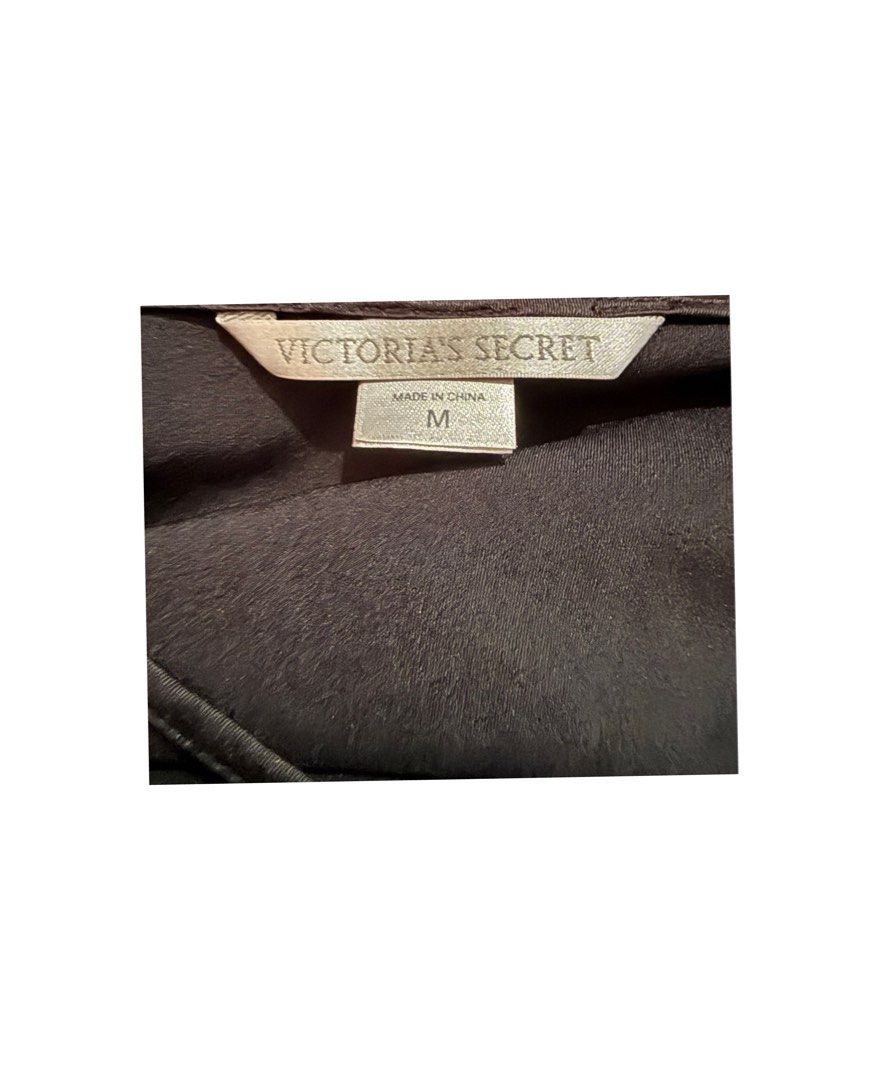 SALE!! Victoria’s Secret Crossback Lingerie (Category: Undergarments & Loungewear) located in Legazpi City. Submitted by alyblueberyl (Listing ID 1468071908, Image 3). Description: Size Medium Ruffled Hem Adjustable Strap.