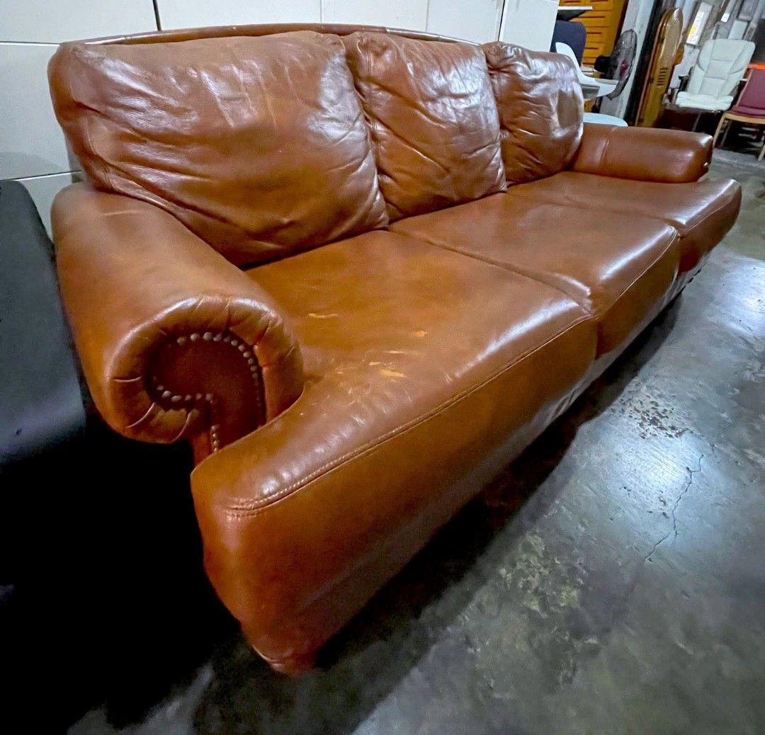 Vintage 3 Seater Leather Sofa (Category: Sofas) located in Quezon City. Submitted by dannikkishoppe2 (Listing ID 1468132367, Image 3). Description: Vintage 3 Seater Leather Sofa‼️₱24000‼️ ✨ Elegant look, timeless design! Perfect pang-upgrade sa inyong living room! 🏡🛋️ 📏 Dimensions: 37 L 83 W 38 inches Please manage your expectations as there might be minimal flaws. Color may vary due to lighting, it may appear darker or lighter in person. Chec