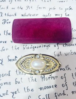 (Category: ) located in . Submitted by cestparfaitvintagejewelries (Listing ID 1468215158, Image 1). Description: .