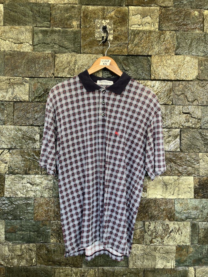 Vintage Burberrys Checkered Poloshirt (Category: Tshirts & Polo Shirts ) located in Cagayan de Oro. Submitted by curatedheirloomph_ (Listing ID 1468123070, Image 1). Description: 𝘿𝙞𝙢𝙚𝙣𝙨𝙞𝙤𝙣𝙨: 21x28 𝘽𝙚𝙨𝙩 𝙁𝙞𝙩: Large 𝘾𝙤𝙣𝙙𝙞𝙩𝙞𝙤𝙣 & 𝘾𝙤𝙡𝙤𝙧 𝙍𝙖𝙩𝙚: Excellent (9.5/10) 𝙄𝙨𝙨𝙪𝙚: Collar lining.