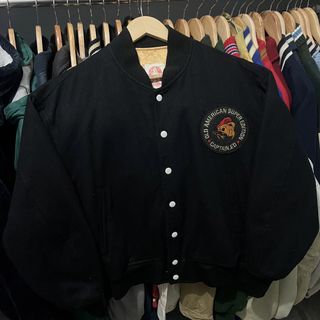 (Category: ) located in . Submitted by itsvintageclothing (Listing ID 1468155981, Image 1). Description: .