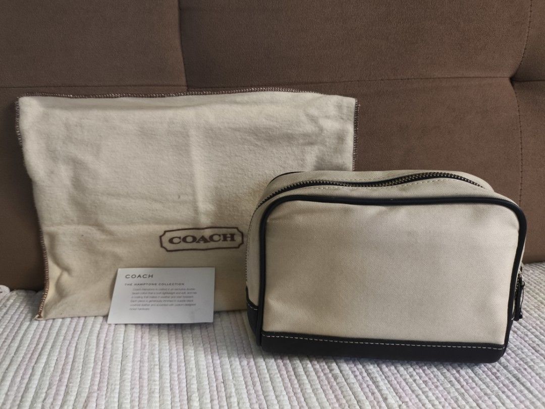 Vintage Coach Hampton Cosmetic Pouch Canvass & Leather (Category: Purses & Pouches) located in San Jose. Submitted by nnayramsfinds (Listing ID 1468076372, Image 2). Description: -with dustbag and care card -SF is 75 -first photo is AI edit.
