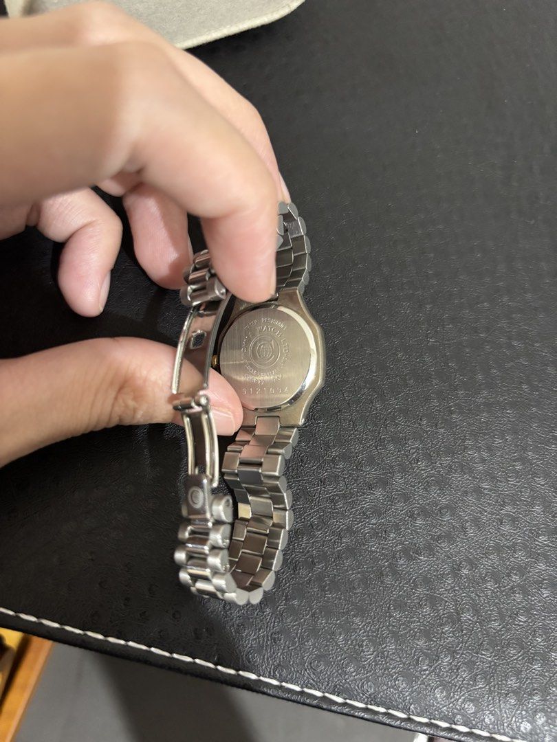 Vintage Cyma (Category: Luxury Watches) located in Binangonan. Submitted by joeydrs06 (Listing ID 1468067558, Image 3). Description: Quartz movement. Adjustable links. .