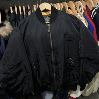 (Category: ) located in . Submitted by itsvintageclothing (Listing ID 1468160165, Image 1). Description: .