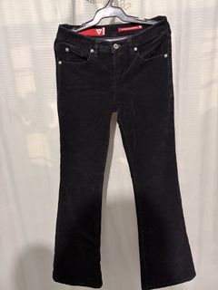 (Category: ) located in . Submitted by clothesandcollectibles (Listing ID 1468235885, Image 1). Description: .