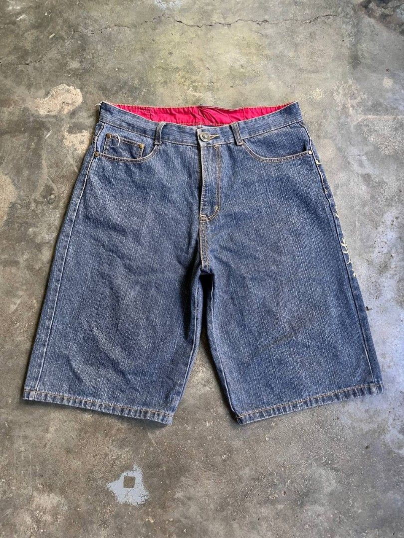 📌Vintage Game Time Jorts (Category: Shorts) located in Manila. Submitted by thriftortrick11 (Listing ID 1468092480, Image 2). Description: Waistline: 34 Length: 24 Leg open: 11.5 Color rate: 9/10 Condition: Good Issue: No Zipper.