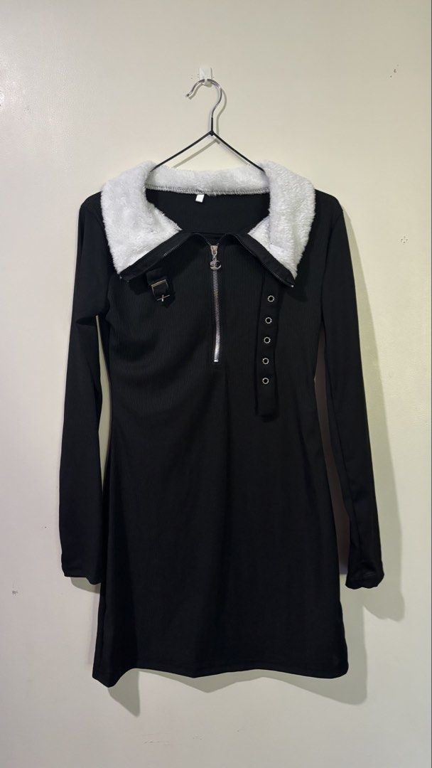 Vintage Gothic Collared Fur Dress (Category: Dresses) located in Binan City. Submitted by myprelovedhaul (Listing ID 1468060245, Image 2). Description: - no when worn photos! - last price posted! - please message only if sure buyer! - limited replies only. - Available unless mark as sold. - Ship via j&t or lalamove for same day. -Mode of payment: Gcash 📍Biñan Laguna The item in the image is a black ribbed mock-neck dress/top featuring a distinct