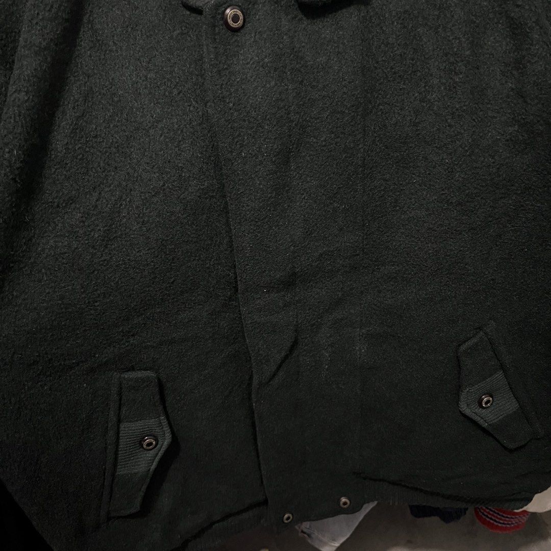 Vintage gulk sports wool jacket (Category: Coats, Jackets and Outerwear) located in Baguio. Submitted by itsvintageclothing (Listing ID 1468159873, Image 3). Description: Length 27 Pit to pit 26.