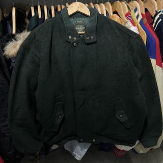 (Category: ) located in . Submitted by itsvintageclothing (Listing ID 1468159873, Image 1). Description: .