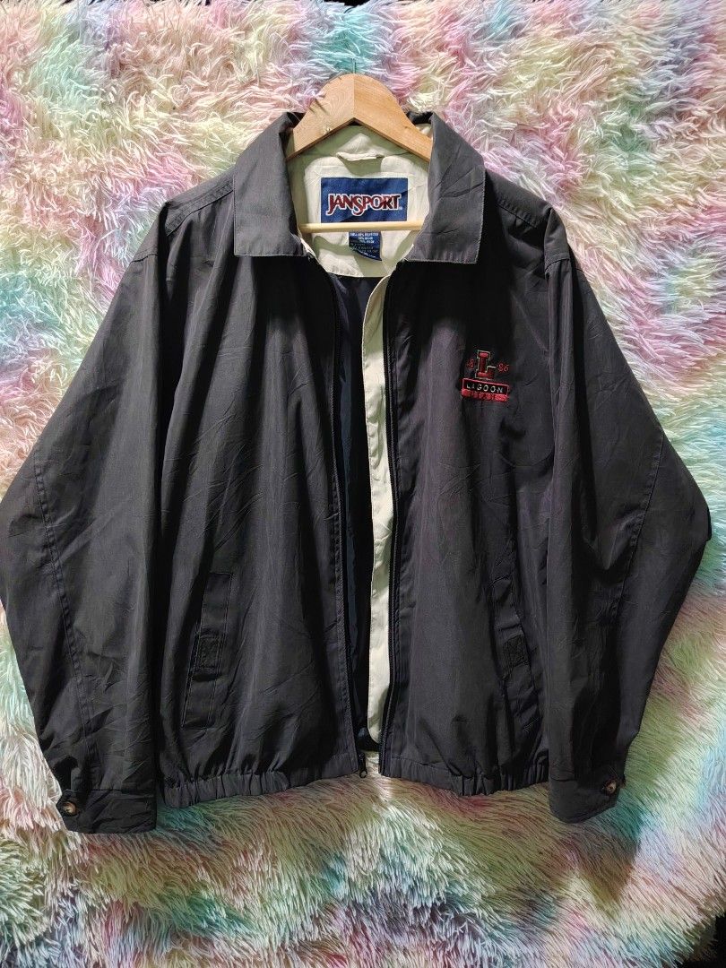 Vintage JanSport Black Microfiber Windbreaker Track Jacket (Category: Coats, Jackets and Outerwear) located in Palo. Submitted by ubnathrifteez (Listing ID 1466082409, Image 1). Description: DIMES ; L26W24 CONDITION ; LIKE NEW COLOR RATE ; 10/10 ISSUE ; NONE.