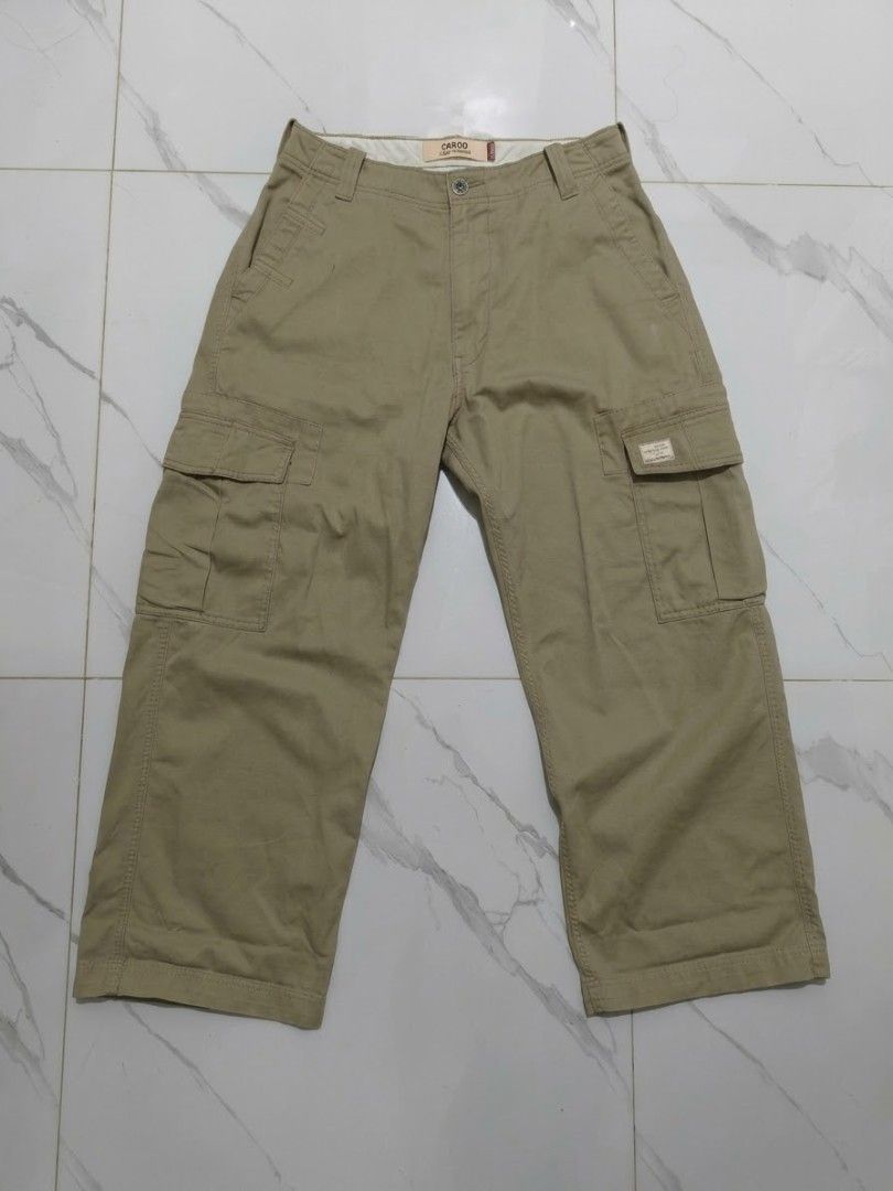 VINTAGE LEVIS WORKER BAGGY CARGO PANTS (Category: Jeans) located in Quezon City. Submitted by kieshi (Listing ID 1468257338, Image 1). Description: tagged 34x30 waist 33-34 length 32 hem/leghole 10 rise 12-13 straight cut high rise cargo pockets msg for more measurements lightly used. white stain (washable) colorrate 9.5 tags: worker skater industrial harajuku denpa japanese indie sleaze fit kurt cobain grunge rockstar army slacks 90s vintage ret