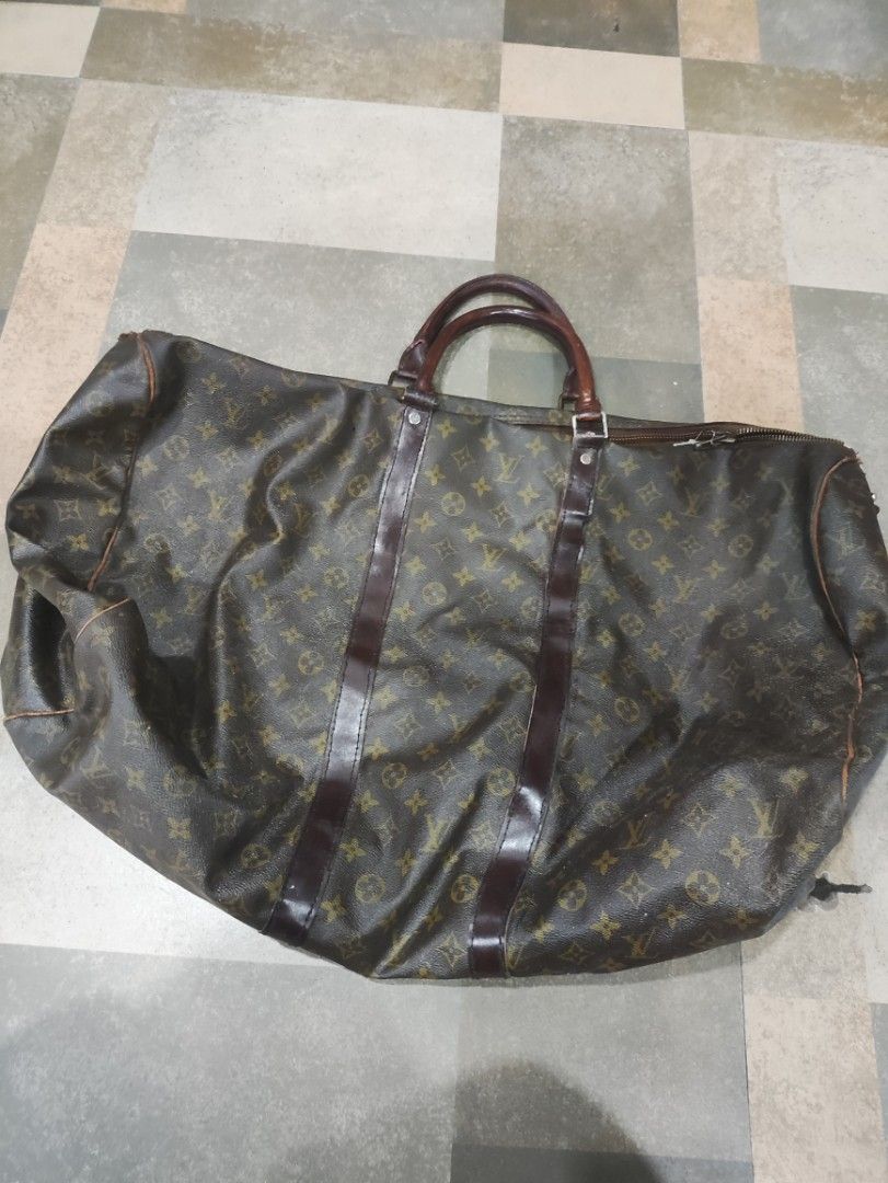 vintage lv keepal (Category: Luxury Bags & Wallets) located in Bacoor. Submitted by silverdeer-ba35 (Listing ID 1468080837, Image 1). Description: forsale vintage lv project bags keepal orig 6k lang yours na DM📩 sure buyer..tnxxx.