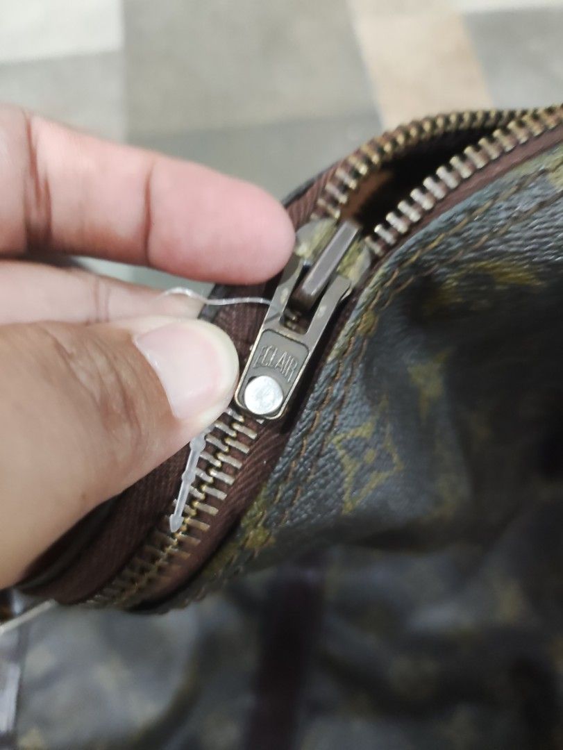 vintage lv keepal (Category: Luxury Bags & Wallets) located in Bacoor. Submitted by silverdeer-ba35 (Listing ID 1468080837, Image 2). Description: forsale vintage lv project bags keepal orig 6k lang yours na DM📩 sure buyer..tnxxx.