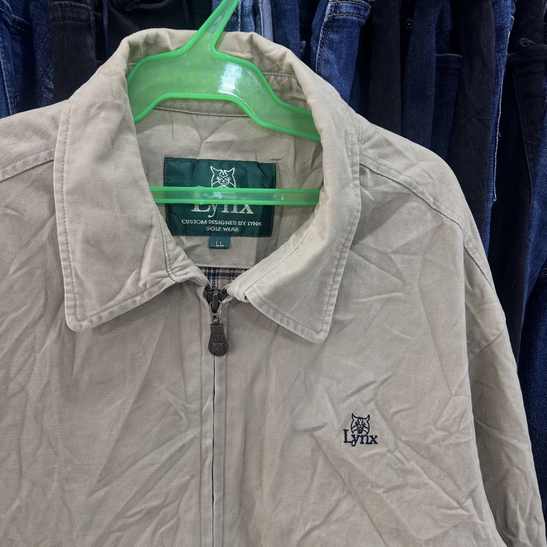 VINTAGE LYNX HARRINGTON JACKET (Category: Coats, Jackets and Outerwear) located in Bacolod City. Submitted by thrifth_to_the_gems (Listing ID 1468072390, Image 3). Description: VINTAGE LYNX HARRINGTON JACKET SIZE LARGE ON TAG DIMES:24x28 EXCELLENT CONDITION AUTHENTIC/LEGIT NEED WASH ONLY NO ISSUE.