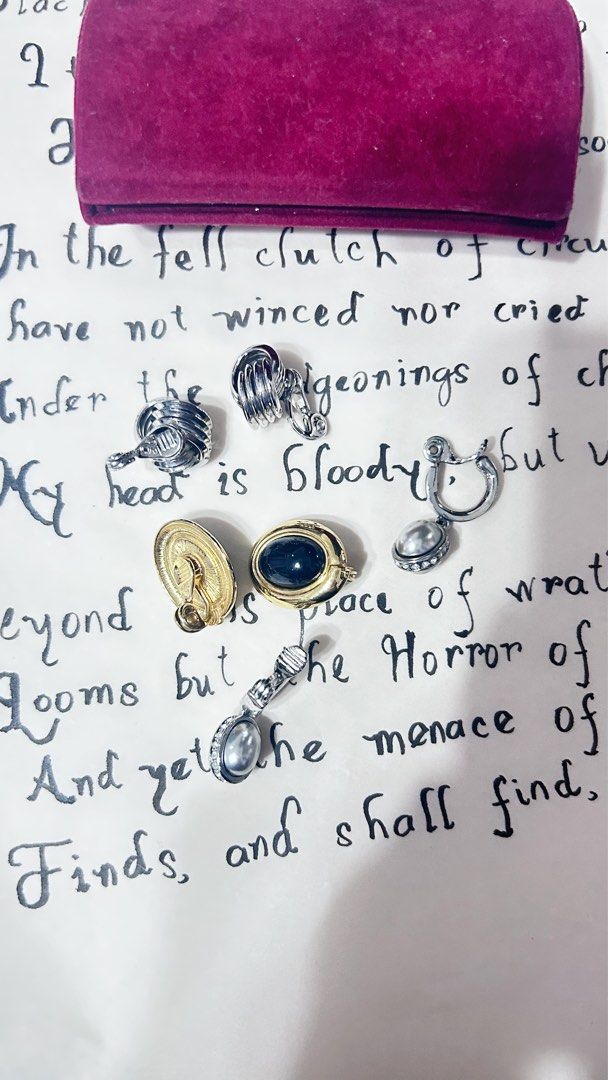 Vintage Monet Earrings Take All (Category: Earrings) located in Makati City. Submitted by cestparfaitvintagejewelries (Listing ID 1468215860, Image 2). Description: .