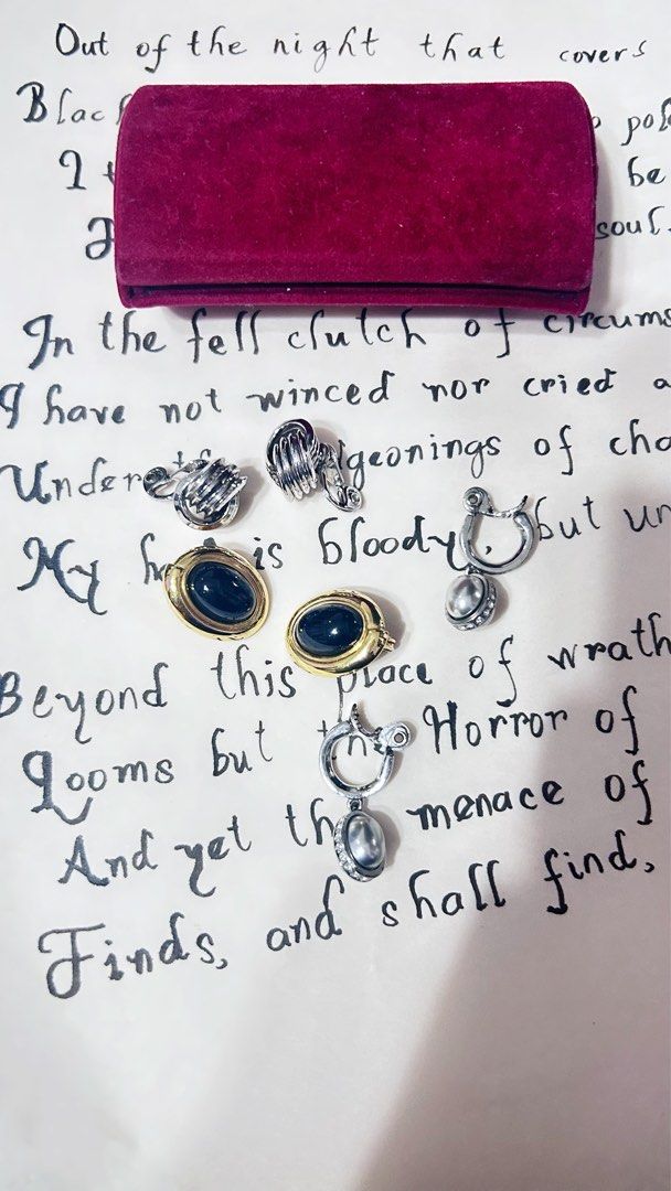 Vintage Monet Earrings Take All (Category: Earrings) located in Makati City. Submitted by cestparfaitvintagejewelries (Listing ID 1468215860, Image 1). Description: .
