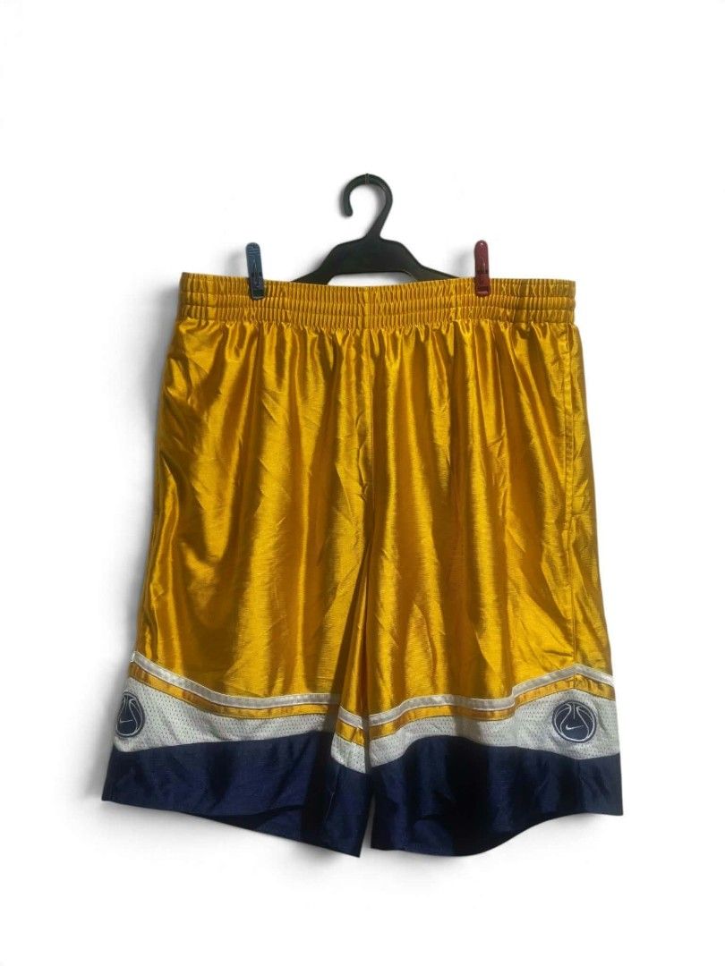 Vintage Nike baller short (Category: Activewear) located in Vinzons. Submitted by kspabico07187 (Listing ID 1468213385, Image 1). Description: Excellent condition Almost brandnew No issue Waist-30-36 L-21.