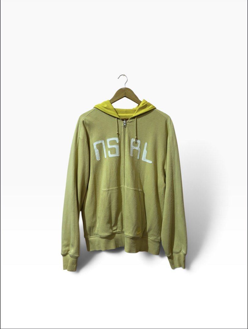 Vintage Nike Reversible Jacket (Category: Hoodies) located in Manila. Submitted by pleace.vintage (Listing ID 1468099965, Image 1). Description: For Sale Vintage Nike Reversible Jacket Zip-up XLarge on tag fits Large to Xlarge ₱700 only! Sampaloc, Manila .