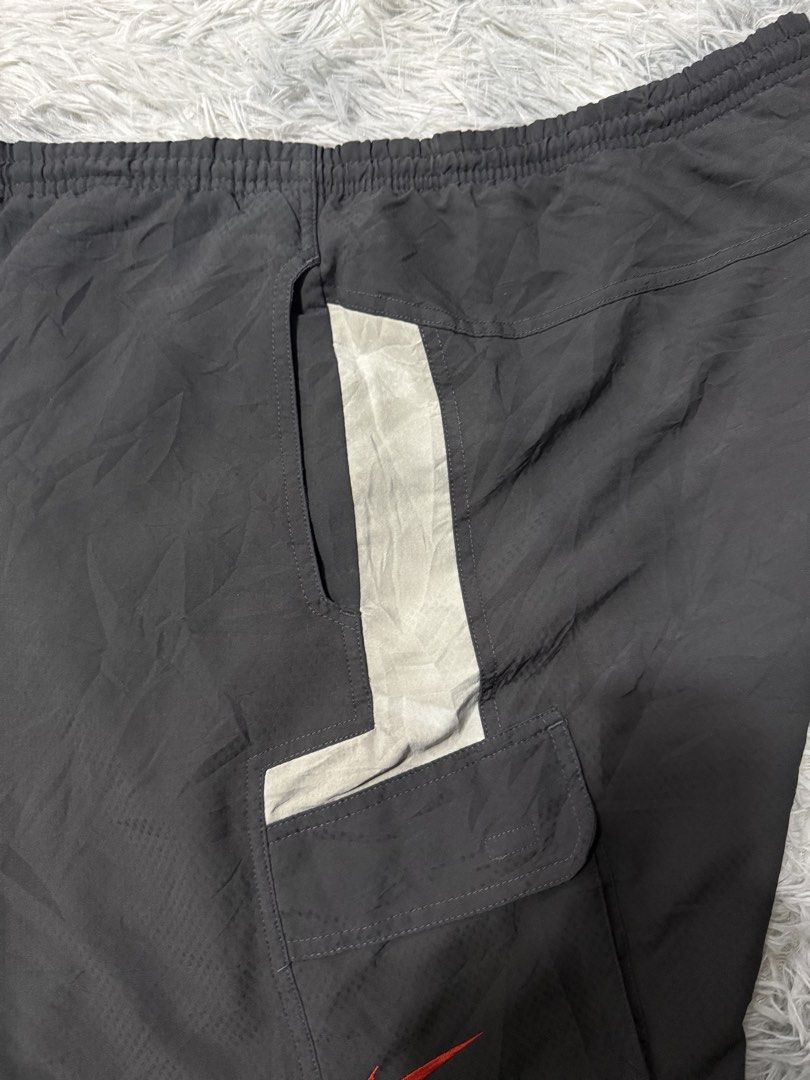 Vintage nike shorts (Category: Shorts) located in Cavite. Submitted by timsiojo (Listing ID 1468280176, Image 3). Description: For sale Vintage nike Shorts Size L on tag size 38 length 22 Good condition Issue stain 450+ ship Cavite loc.