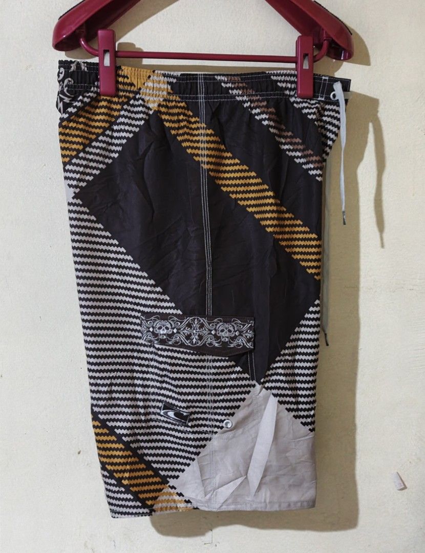 VINTAGE O'NEILL BOARDSHORT (Category: Shorts) located in Sipocot. Submitted by quickpickstuff (Listing ID 1468060507, Image 2). Description: SIZE XL ON TAG 33-36 WAIST 23.5 LENGTH IN EXCELLENT CONDITION PM ME FOR MORE DETAILS.