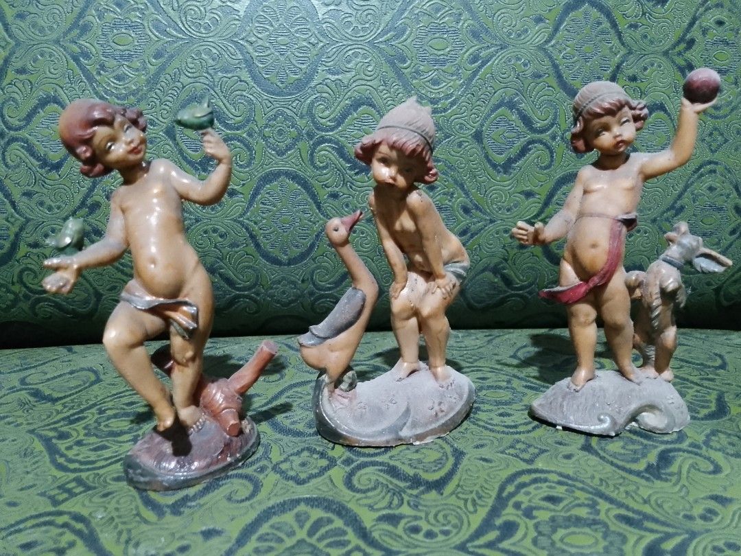 Vintage porcelain figure (Category: Other Home Decor) located in Malabon City. Submitted by bugoy18 (Listing ID 1468063778, Image 2). Description: .