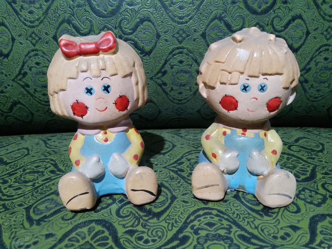 Vintage porcelain figure (Category: Other Home Decor) located in Malabon City. Submitted by bugoy18 (Listing ID 1468063933, Image 3). Description: .