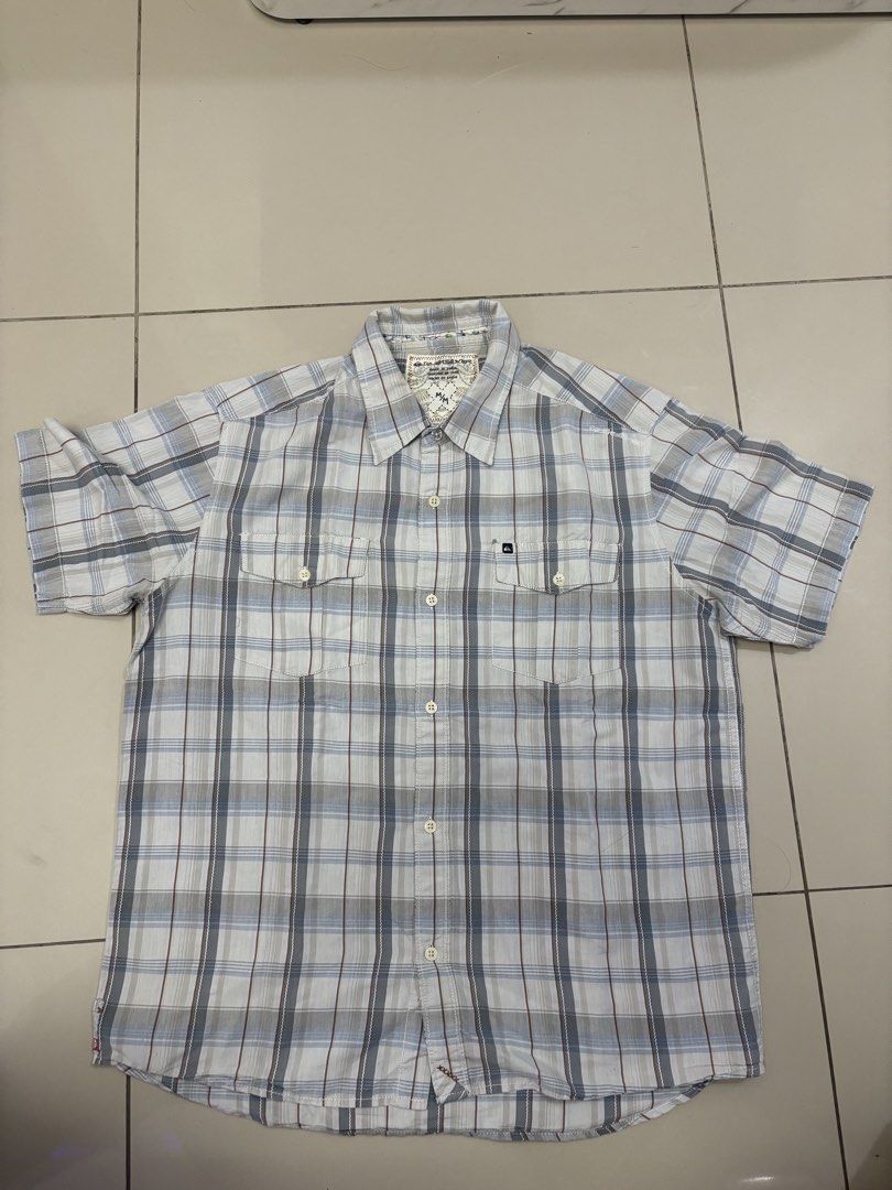 Vintage Quiksilver Shirt (Category: Tshirts & Polo Shirts ) located in Mandaluyong City. Submitted by archivesbykesh (Listing ID 1468224474, Image 1). Description: Authentic Size M.