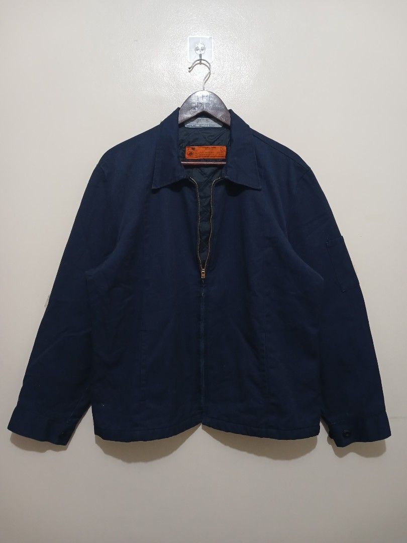 VINTAGE REDCAP WORKWEAR JACKET (Category: Coats, Jackets and Outerwear) located in Manila. Submitted by mico136mm60564 (Listing ID 1468189438, Image 1). Description: VINTAGE REDCAP WORKWEAR JACKET Dimension/Size = 25x27/S-M Condition = Good Color rate = 8.5/10 Issue = Signs of usage lang since workwear * solid vintage piece to, Talon din ang zipper 👌 PRICE = 1,380 Location = Taguig.
