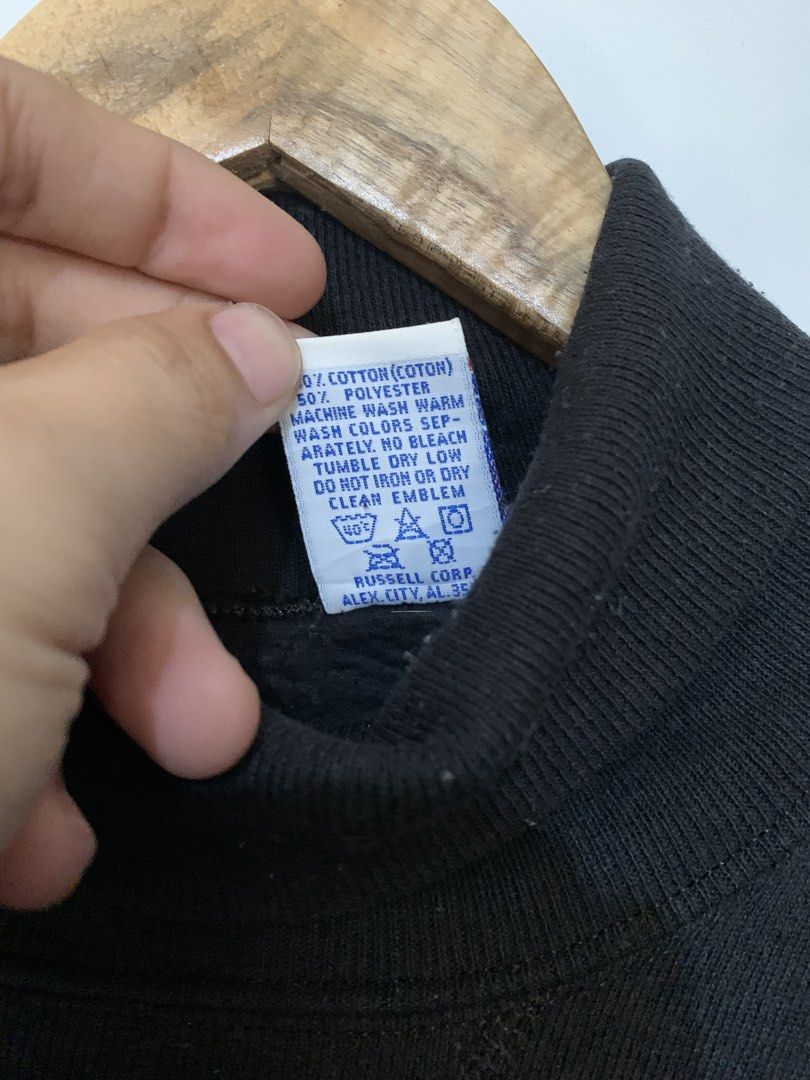 VINTAGE RUSSEL ATHLETIC TURTLE NECK SWEATSHIRT (Category: Coats, Jackets and Outerwear) located in Bulacan. Submitted by ridersthrift_ph (Listing ID 1468080067, Image 3). Description: Authentic In Great Condition Size Large Gcash Payment Bulacan 📍.