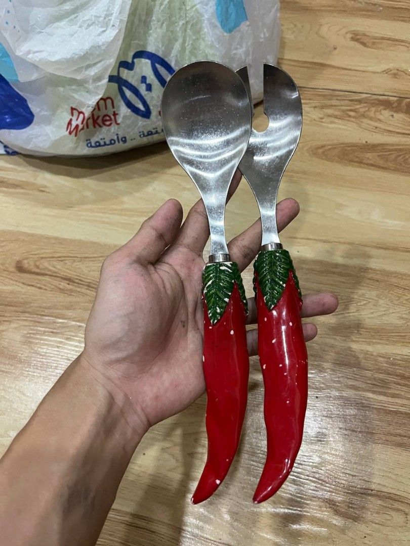 Vintage Sagaform Chili salad servers (Category: Vintage Collectibles) located in Quezon City. Submitted by michypeachyy1 (Listing ID 1468115930, Image 2). Description: 1000 plus shipping set only.