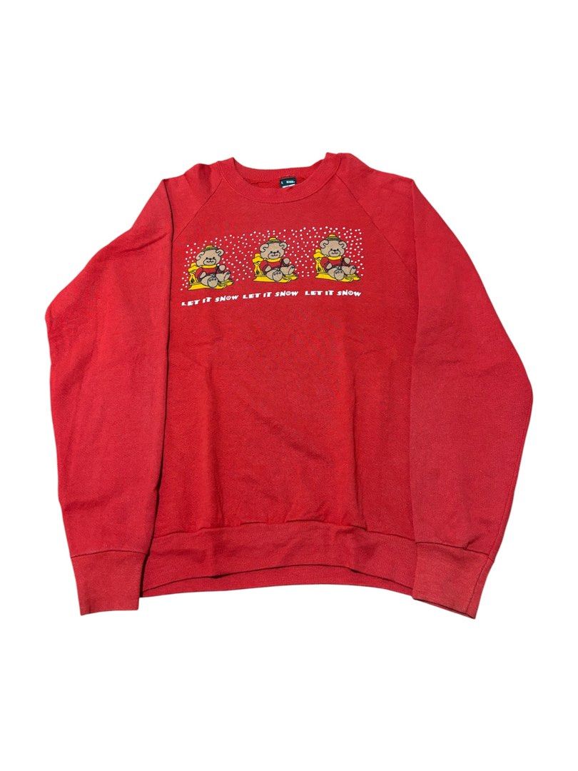 Vintage Screen Stars “Let It Snow” Sweatshirt (Category: Coats, Jackets and Outerwear) located in Santa Rosa. Submitted by ukayukay_4026 (Listing ID 1468138436, Image 1). Description: - Vintage Screen Stars (Made in USA) - Size: Large - Condition: 9/10 (normal signs of usage) - Price: P600 + SF.