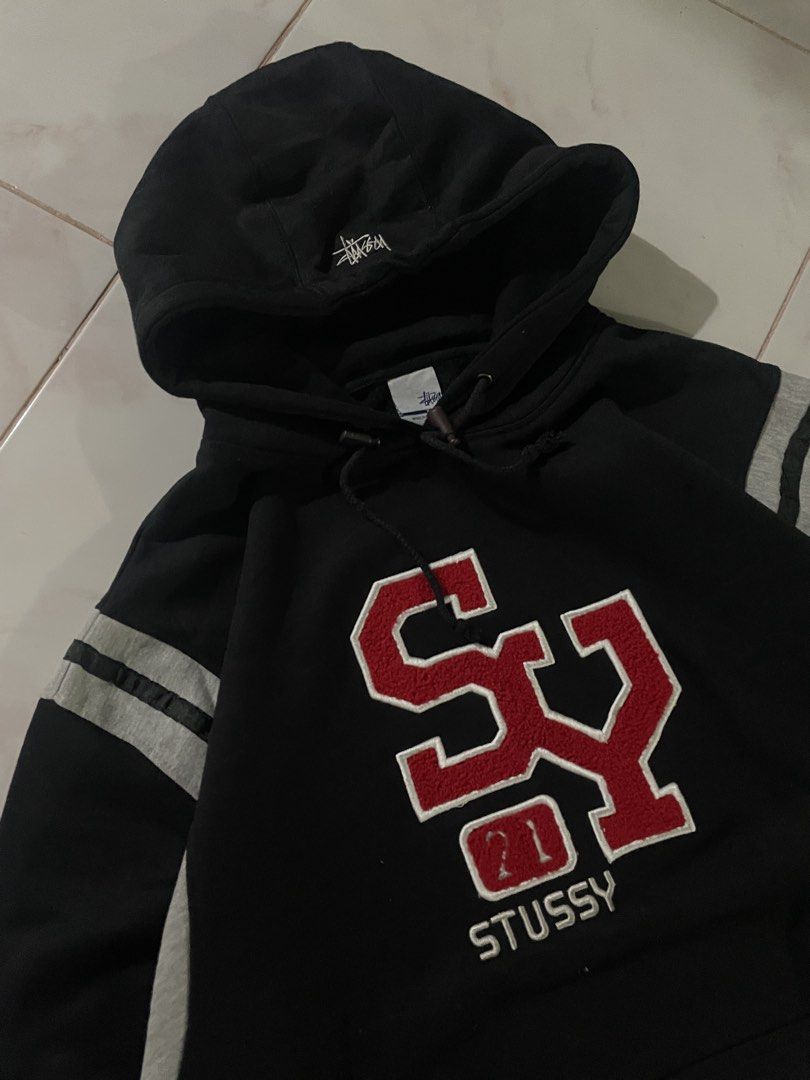 Vintage Stussy Jacket (Category: Activewear) located in Liloy. Submitted by juan2thrift (Listing ID 1468200382, Image 2). Description: Vintage Stussy Jacket Very Good Condition 9.5/10 24” by 29”.