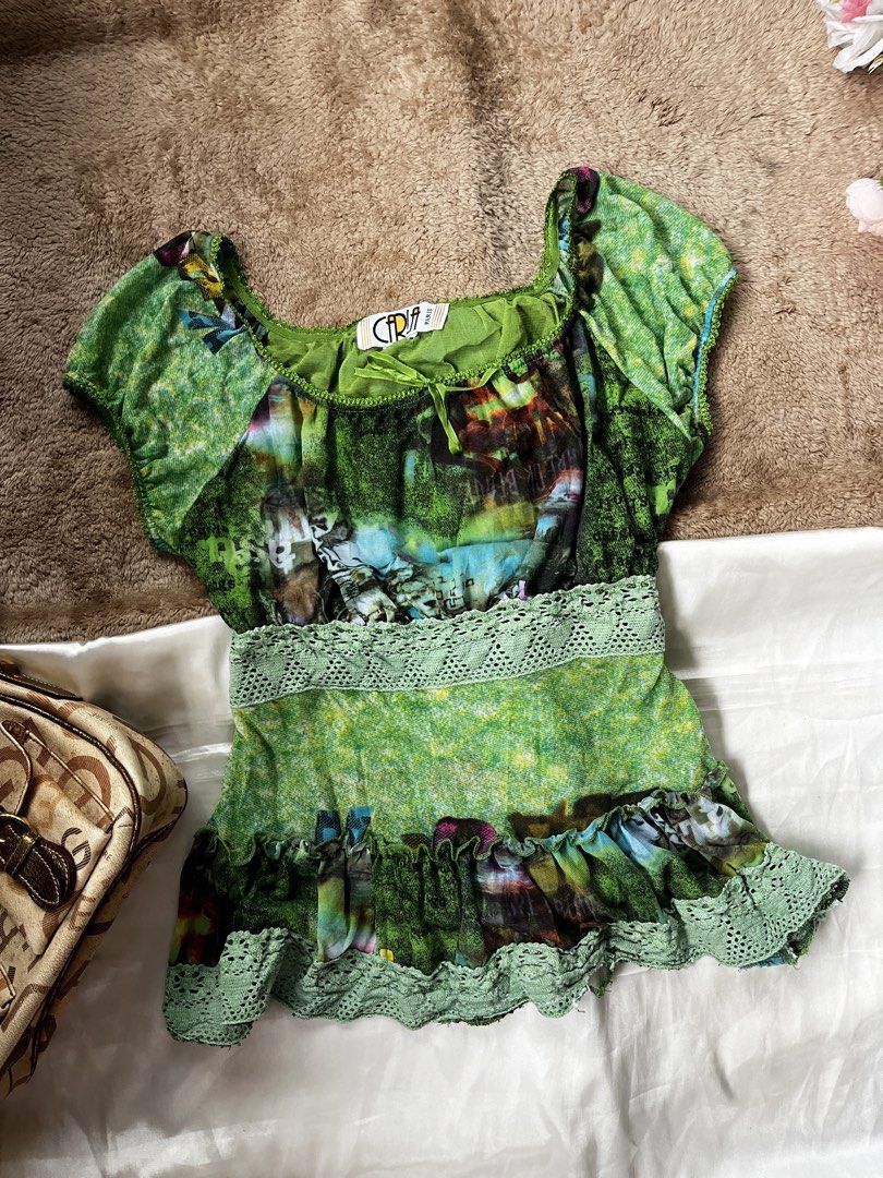 VINTAGE TOP (Category: Blouses) located in Cagayan de Oro. Submitted by epicbird.185fef (Listing ID 1468148533, Image 2). Description: 🎀BABY DOLL VINTAGE TOP 🎀medium 🎀good as new! Flaws: last part pics Mine💰200 Steal💸250 Grab💵300 Lock🔐 450 AU☑️ + sf 🥀no when worn! ‼️mine now, pay now!‼️.