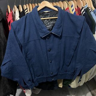 (Category: ) located in . Submitted by itsvintageclothing (Listing ID 1468152961, Image 1). Description: .