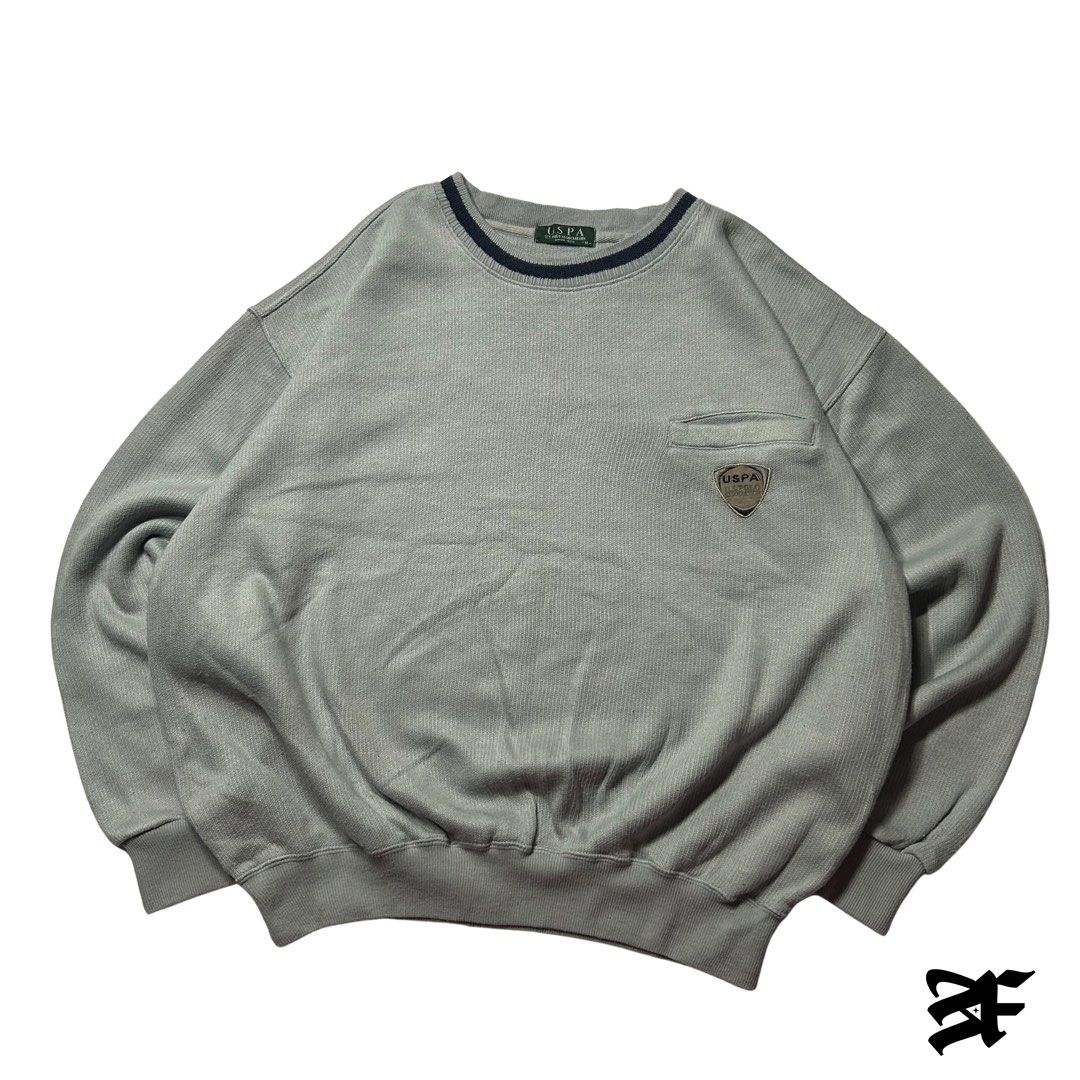 Vintage US Polo Crewneck (Category: Tshirts & Polo Shirts ) located in Antipolo. Submitted by wvyfrnds (Listing ID 1468225544, Image 1). Description: Vintage US Polo Crewneck Size: M Dimensions (Inches): Length: 25 Width: 25.5 Color Rate: 9/10 Issues - NONE 395 PLUS SF.