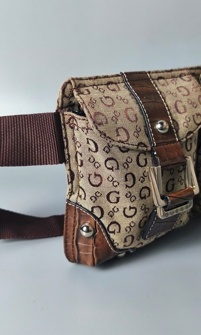 Vintage Y2K Guess Monogram Belt Bag (Category: Shoulder Bags) located in Bulacan. Submitted by 4kcollection.ph (Listing ID 1468177157, Image 3). Description: Vintage Y2K-era Guess Monogram Belt Bag Pre-loved from Japan 🇯🇵 Excellent Condition Size: 30 - 34 No flaws Dm for sure buyer 📩 MOP: Gcash / Maya / BPI Courier: J&t / Lbc / Lalamove Location: SJDM Bulacan.