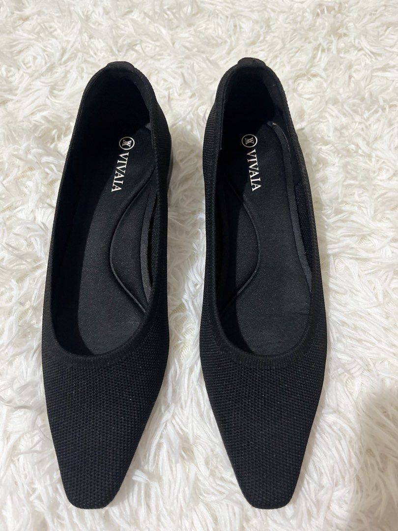 VIVAIA Black Pointed Toe Knit Flats (Category: Flats & Sandals) located in Caloocan City. Submitted by safewind.d918ef (Listing ID 1468226720, Image 2). Description: VIVAIA black pointed toe flats in knit fabric. Low block heel for a bit of lift without sacrificing comfort. Soft insoles with arch support. Very clean inside and out. Slip-on design. Great everyday work shoes or dressier casual wear..