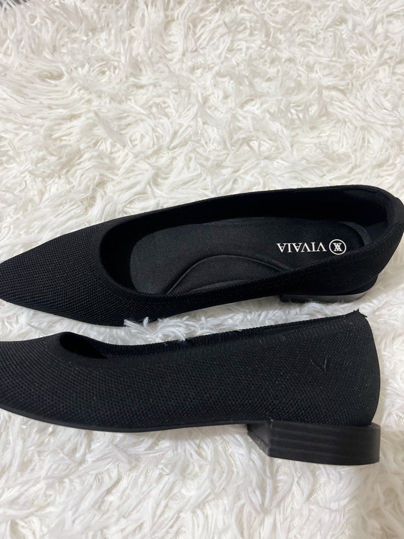 VIVAIA Black Pointed Toe Knit Flats (Category: Flats & Sandals) located in Caloocan City. Submitted by safewind.d918ef (Listing ID 1468226720, Image 3). Description: VIVAIA black pointed toe flats in knit fabric. Low block heel for a bit of lift without sacrificing comfort. Soft insoles with arch support. Very clean inside and out. Slip-on design. Great everyday work shoes or dressier casual wear..