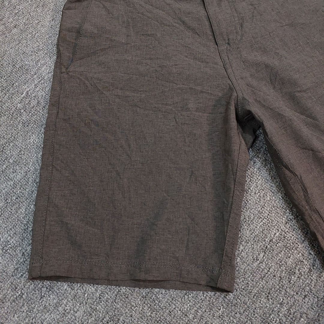 Volcom Brown Hybrid Shorts Men Size (Category: Shorts) located in Cebu City. Submitted by thrift.thriftly (Listing ID 1468092661, Image 2). Description: dimes: L29 x 17.5 condition: good as new color rate: 10/10 issues: none.