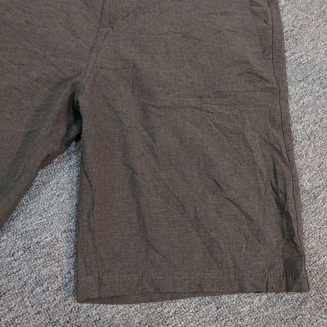 Volcom Brown Hybrid Shorts Men Size (Category: Shorts) located in Cebu City. Submitted by thrift.thriftly (Listing ID 1468092661, Image 3). Description: dimes: L29 x 17.5 condition: good as new color rate: 10/10 issues: none.