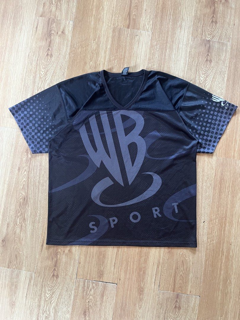 Warner Bros Sport Vintage Jersey (Category: Activewear) located in Davao. Submitted by ren_777 (Listing ID 1468114868, Image 1). Description: Warner bros vintage jersey 10/10 condi 10/10 color rate No issue 33.5x27.5.