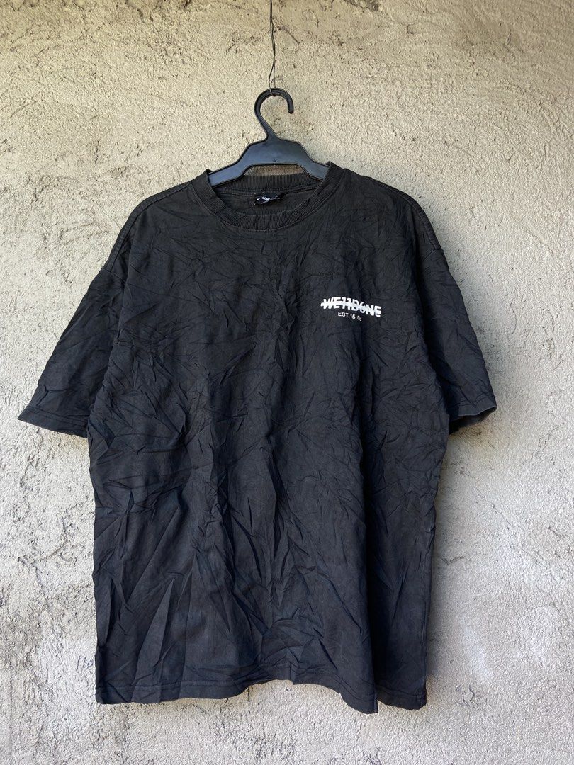 We11done EST. 15 06 Black Tshirt (Category: Tshirts & Polo Shirts ) located in Cavite. Submitted by abasolo_jv (Listing ID 1468133504, Image 1). Description: Good Condition 10/10 Color Rate no issues no pinhole 24x27 Dimes m on tag Fresh From bale kaya kusot try to offer .
