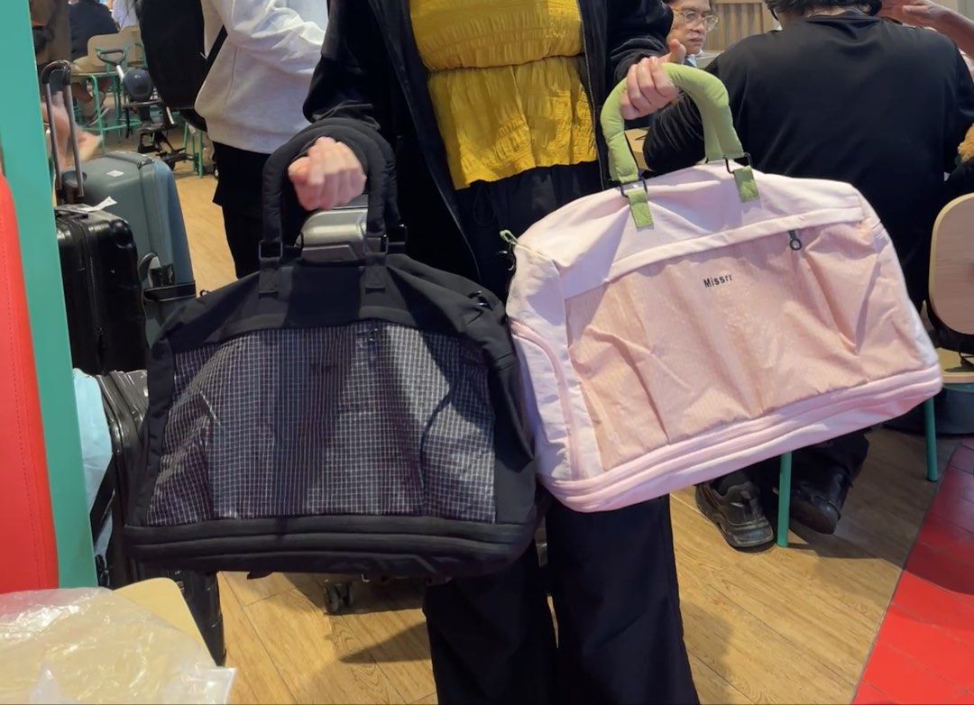 Wheeled Duffle Travel Bag (Category: Luggage) located in Lipa City. Submitted by dannialah (Listing ID 1468091983, Image 1). Description: - Color: Stylish Grey, Black, Pink and Violet - Expandable: Vertical expansion zipper gives you extra packing space instantly - Shoe Compartment: Separate bottom section keeps dirty footwear away from your clean clothes - Mobility: Detachable smooth-rolling wheels click onto the base so you can roll instead of 