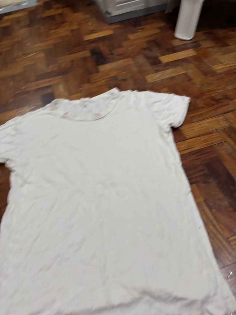White shirt 17x26 (Category: Shirts) located in Manila. Submitted by vintageaccessories (Listing ID 1468068941, Image 1). Description: .