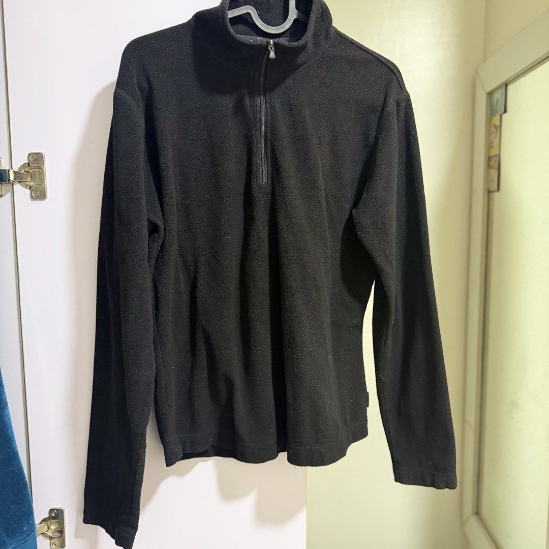 white sierra black fleece quarter zip pullover (Category: Coats, Jackets and Outerwear) located in Cavite. Submitted by lovedbysham (Listing ID 1468272645, Image 1). Description: - Brand: White Sierra - Item: Black fleece pullover - Size: Large (fits standard men's or oversized women's) - Material: 100% polyester - Features: Quarter-zip closure, high collar, small logo tab on hem - Origin: Made in Vietnam - Condition: Great winter layer, warm and