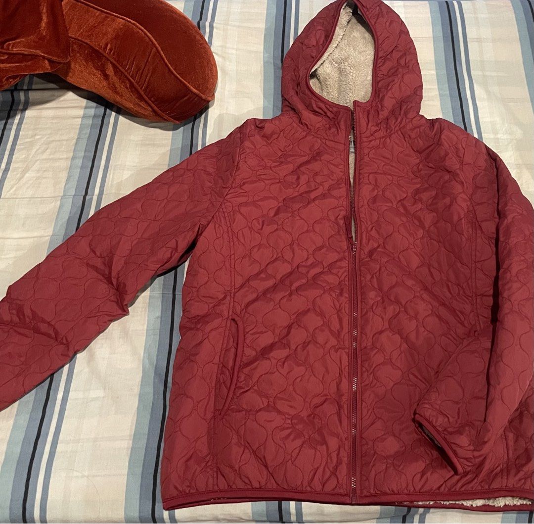 Winter Jacket (Category: Coats, Jackets and Outerwear) located in Binan City. Submitted by winds06 (Listing ID 1468209363, Image 2). Description: Selling my Winter Jacket. Used twice. Size XL. Uniqlo. Very good condition..