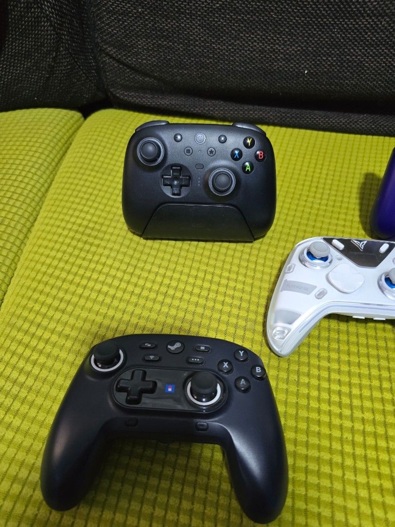 Wireless controllers (Category: Others) located in Caloocan City. Submitted by jesonvillegas (Listing ID 1468098272, Image 2). Description: 🎮🔥 FOR SALE — WIRELESS CONTROLLERS 🔥🎮 🕹️ AVAILABLE UNITS & PRICES ✅ Apex 5 Elite Wireless Controller — ₱1,995 ✅ Hori Wireless Steam Controller — ₱1,295 ✅ 8BitDo Ultimate 2 Wireless Controller — ₱1,295 ✅ Xbox Series X Wireless Controller — ₱1,295 📌 FIXED PRICE — NO HAGGLE 📍 MEETUP LOCATION: Monumento to