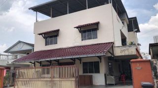 (Category: ) located in . Submitted by shazieryiskandar (Listing ID 1444665183, Image 1). Description: .